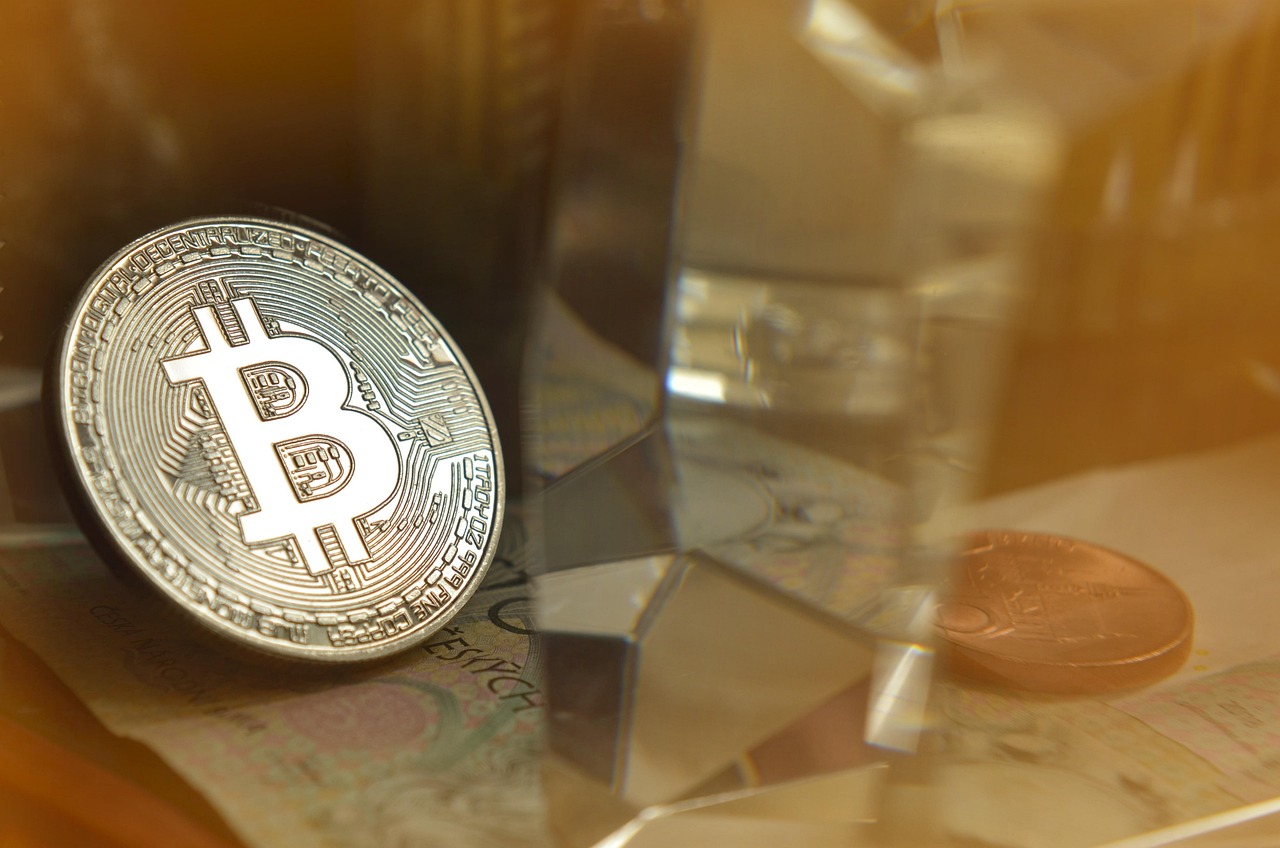 cryptocurrency chart analysis monitor