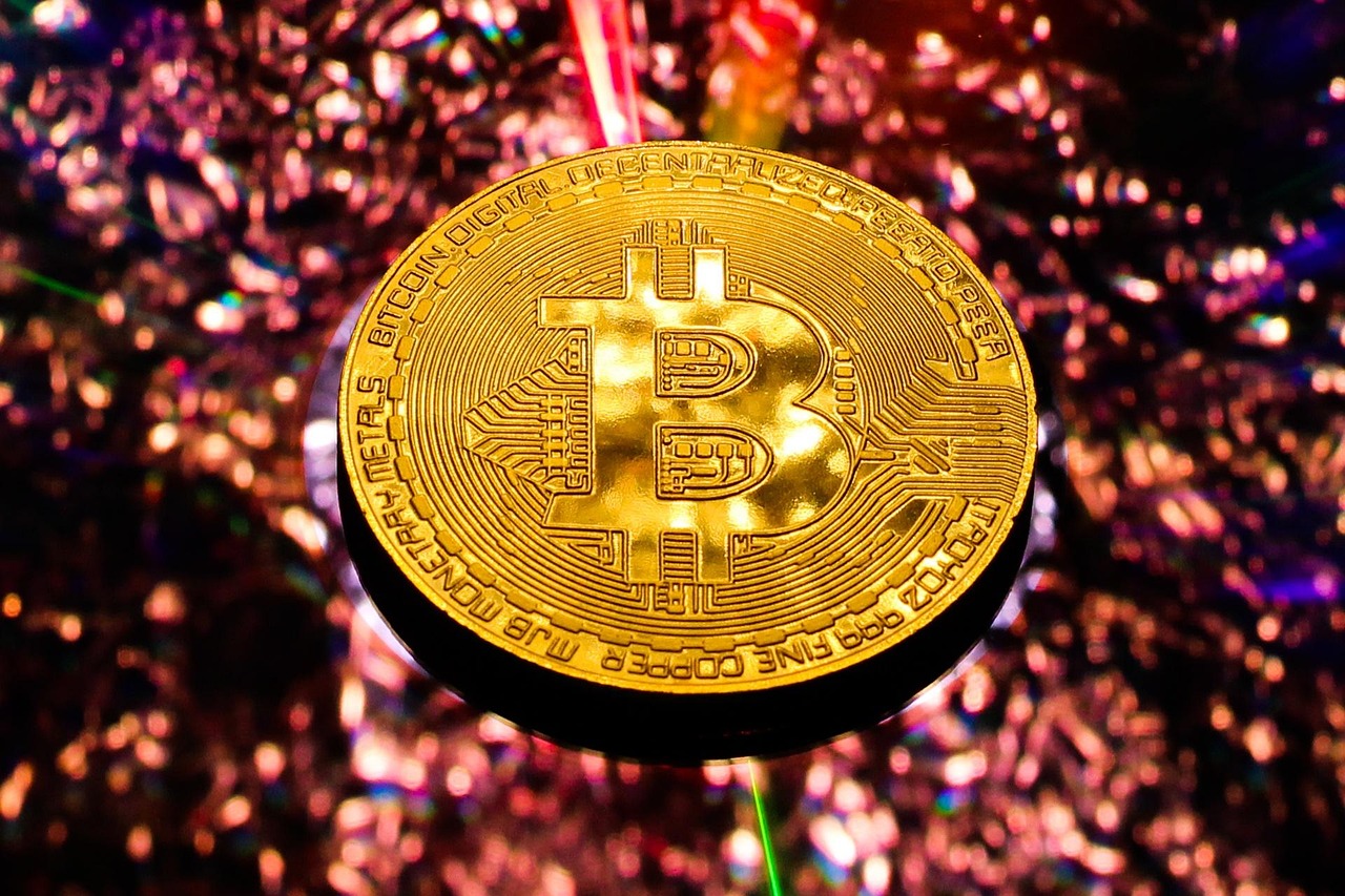 Bitcoin ve Ether'de Son Yılların En Sert Haftalık Düşüşü: 390 Milyar Dolarlık Çöküşün Analizi
