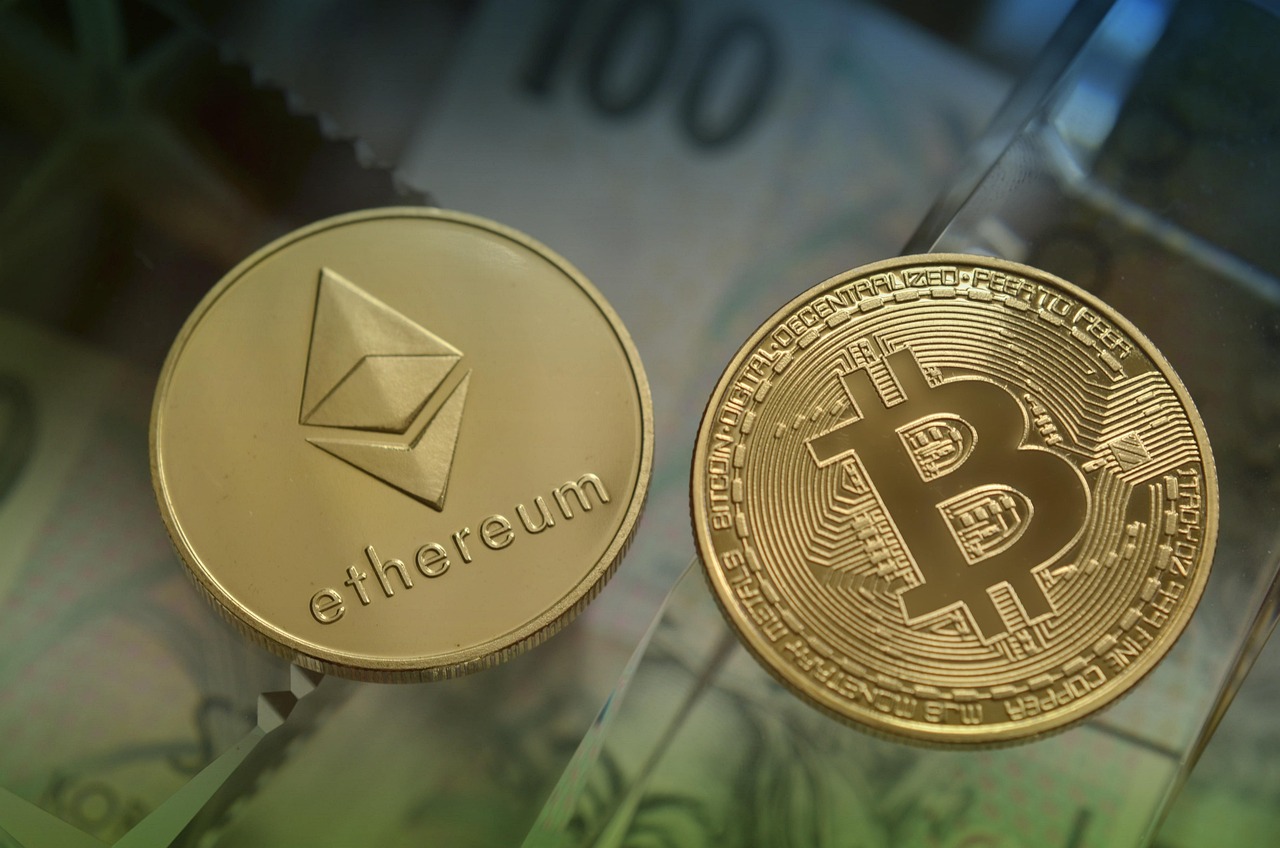 Bitcoin and Ether Suffer Worst Weekly Rout Since FTX Collapse as Crypto Shed $390 Billion