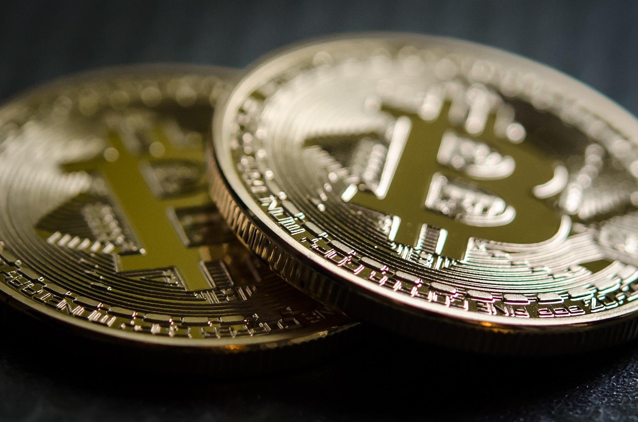 The 2026 Buyer's Guide to Crypto Market Analysis Tools: On-Chain, Funding & Sentiment